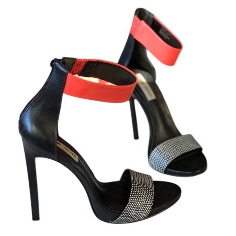 Steve Madden Yeller Black Leather Ankle‎ Strap Heels Coral Trim Women's